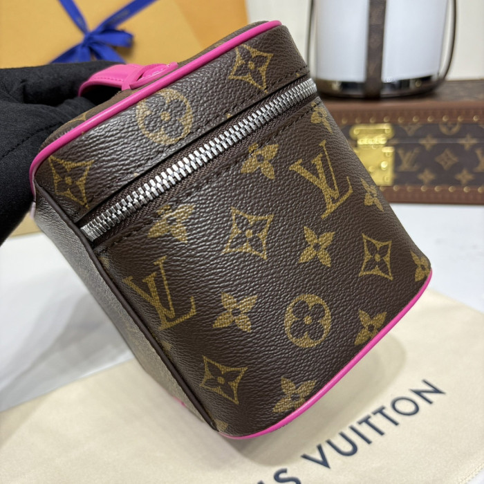 L*V BAG 16 M12650