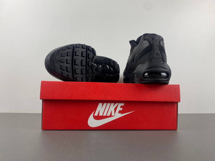 Nike Air Max 95 Essential Triple Black CL3705-001