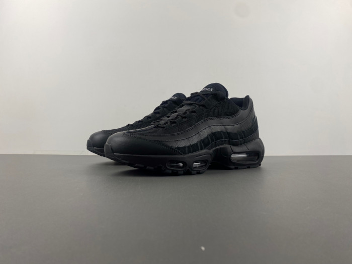 Nike Air Max 95 Essential Triple Black CL3705-001