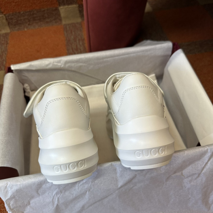 G*u*i* sneaker gc142