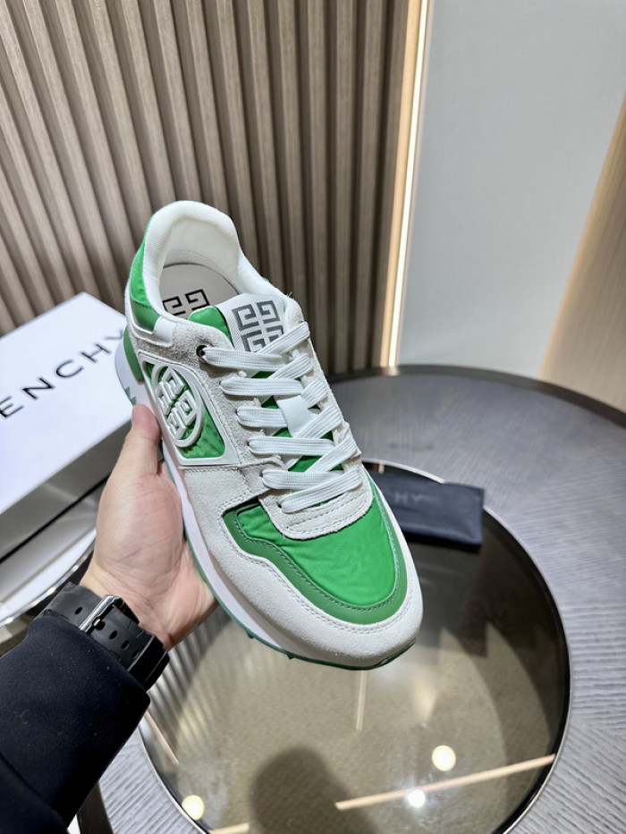 Givenchy Sneakers 660032