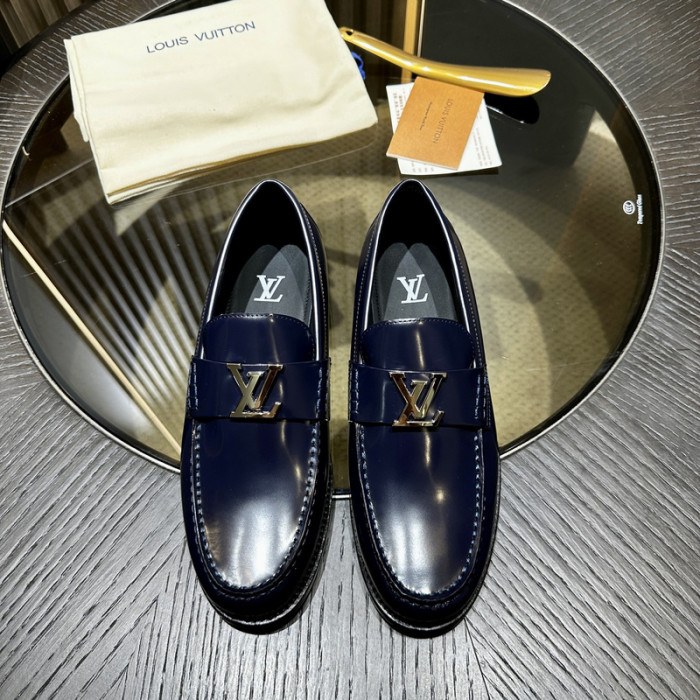 LV LOAFERS L0000611