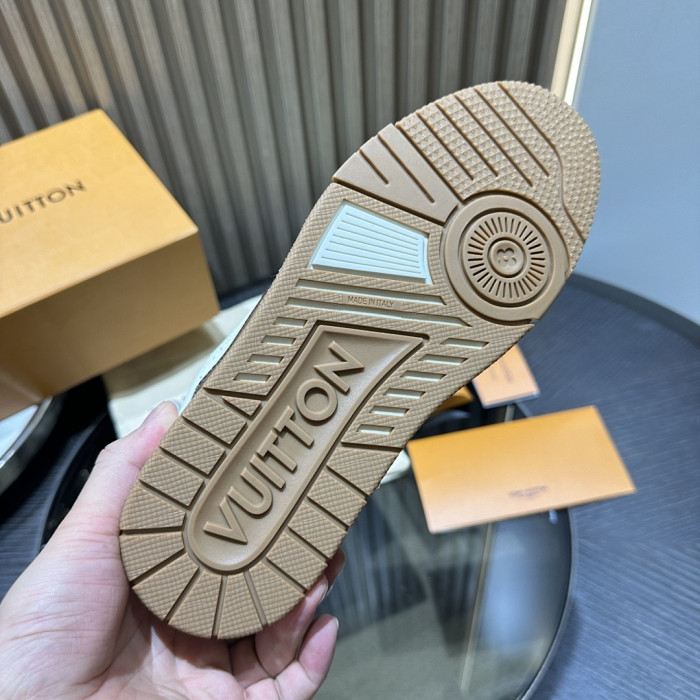 LV snekaers L0000741