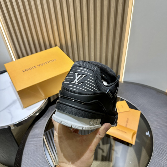 LV snekaers L0000448