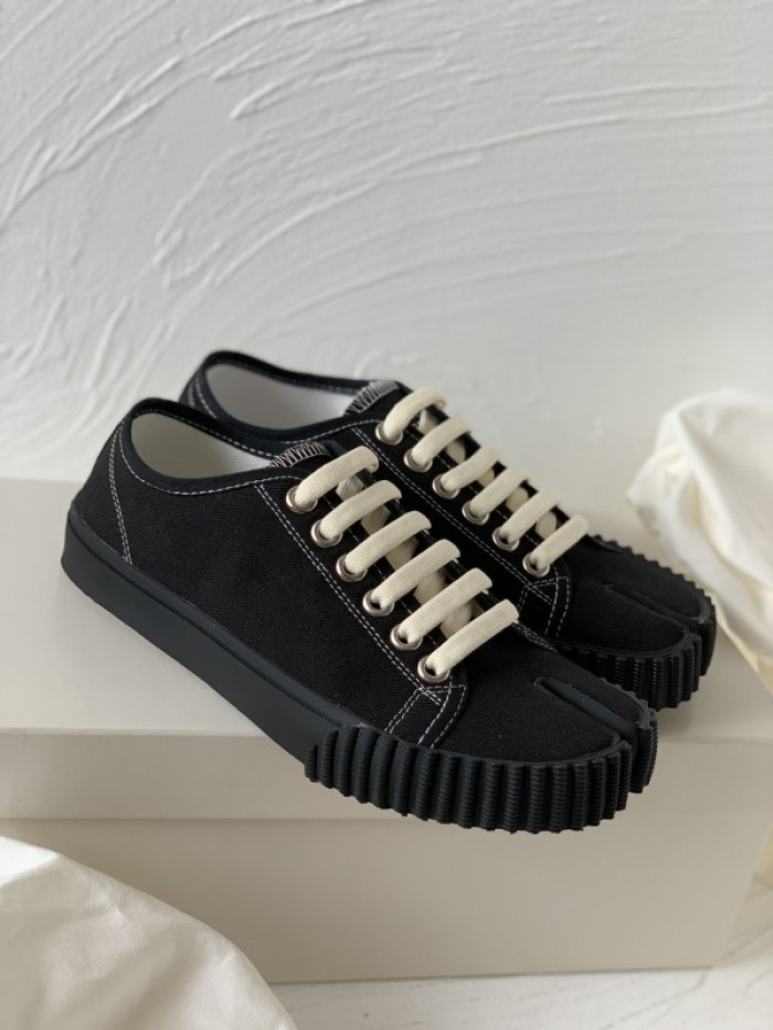 ma1s0n Marg*e1a tabi sneakers s57ws0350