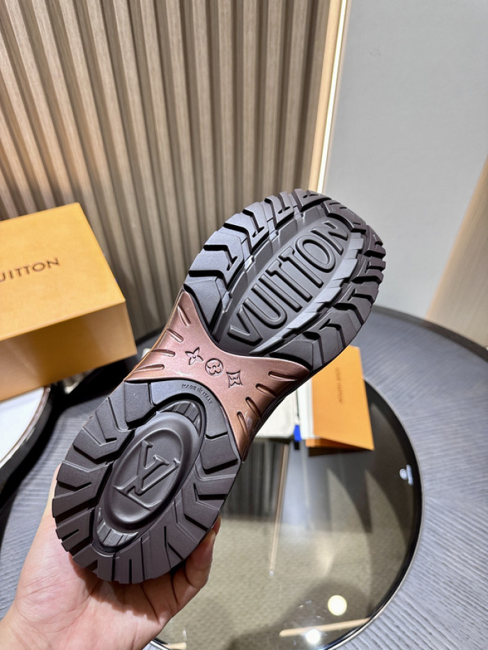 LV snekaers L0000363