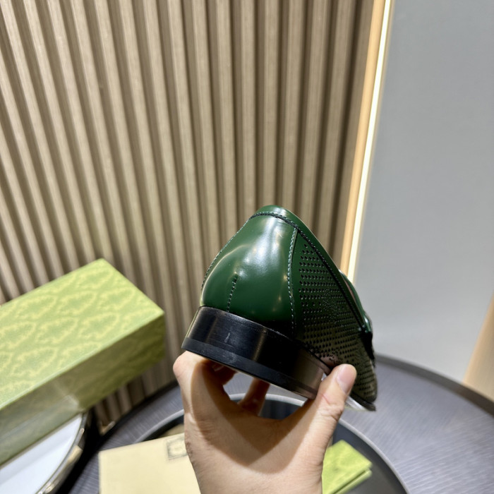 G*u*i* loafers gc184