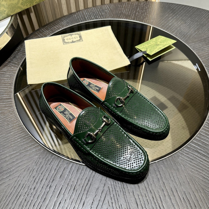 G*u*i* loafers gc184