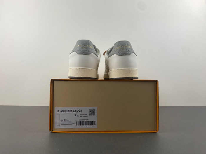 LV snekaers L0000617