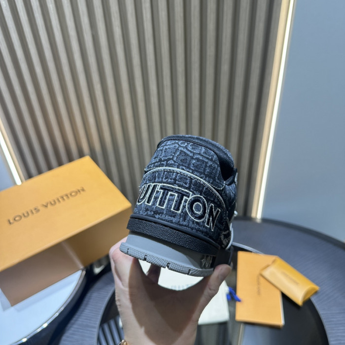 LV snekaers L0000486