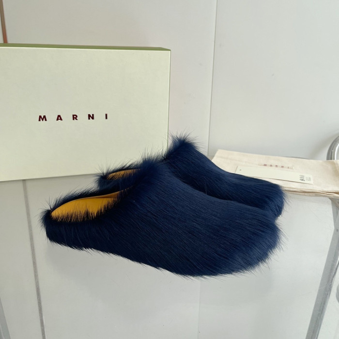 Marni Slides M011