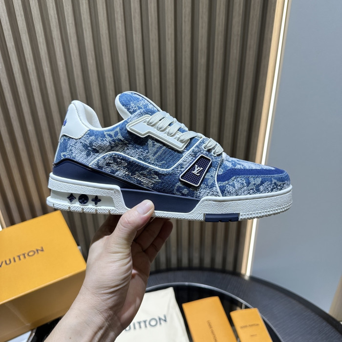 LV snekaers L0000774