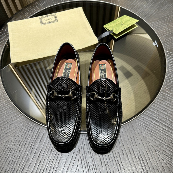 G*u*i* loafers gc182