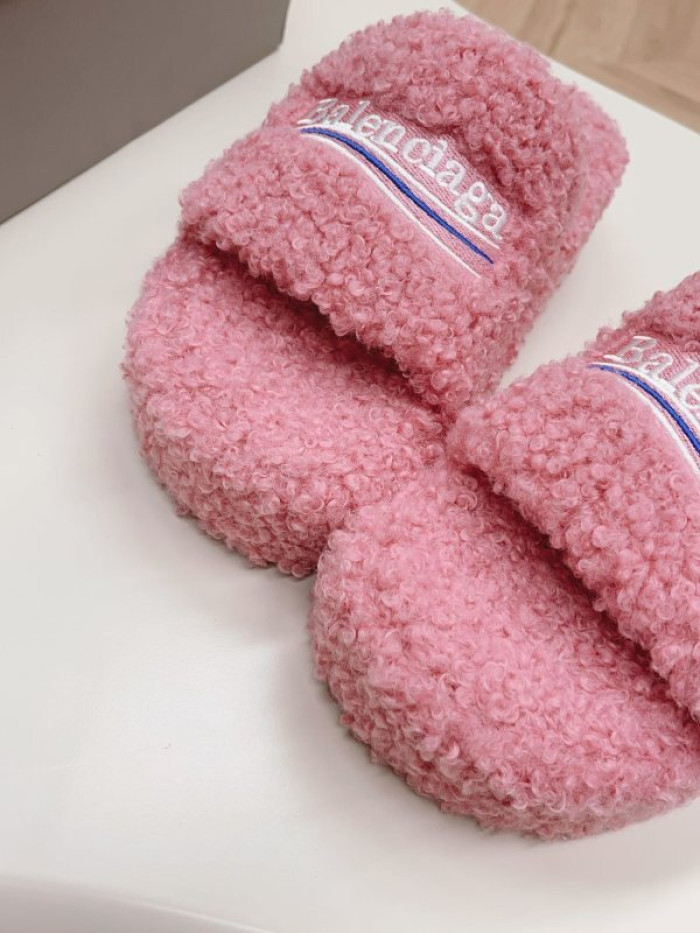 Balenciag* Sandal BS77