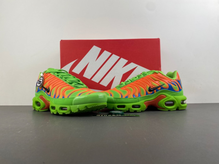 Nike Air Max Plus SP Mean Green DA1472-300
