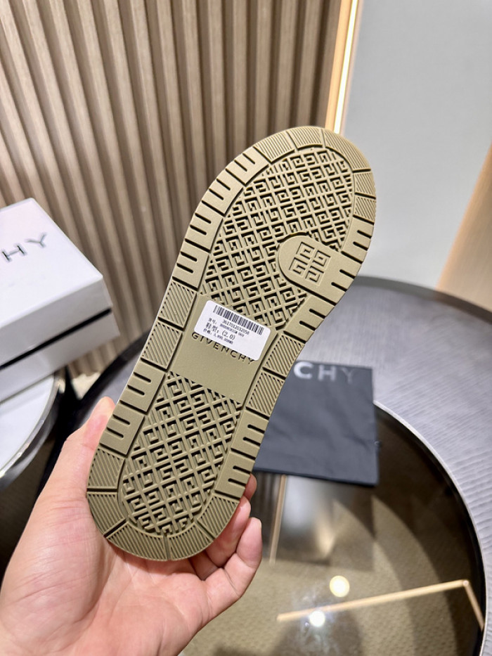 Givenchy Sneakers 660030
