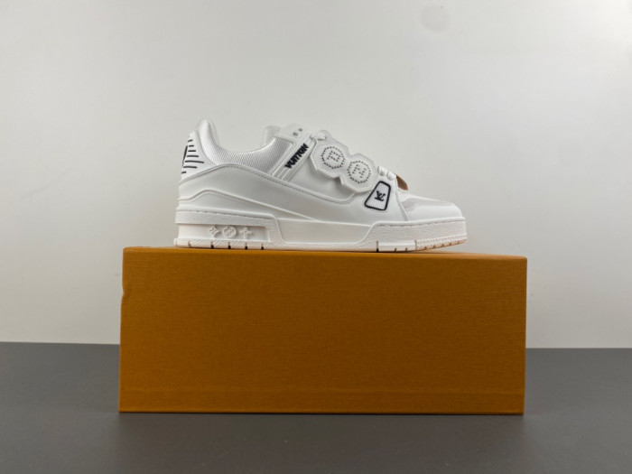 LV snekaers L0000629