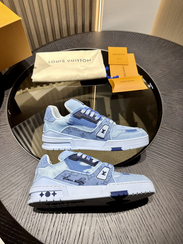 LV snekaers L0000353