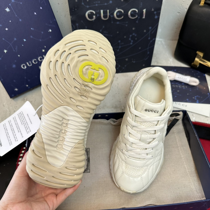 G*u*i* sneaker gc148