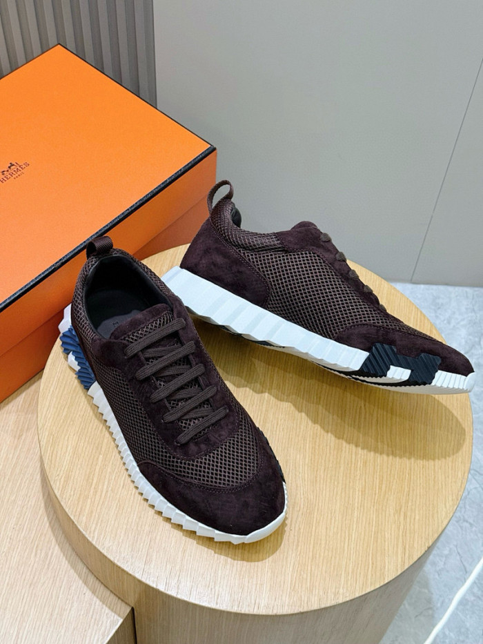 H**me5 snekaers hm098