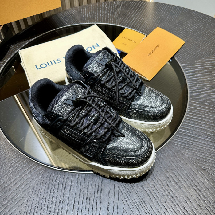 LV snekaers L0000693