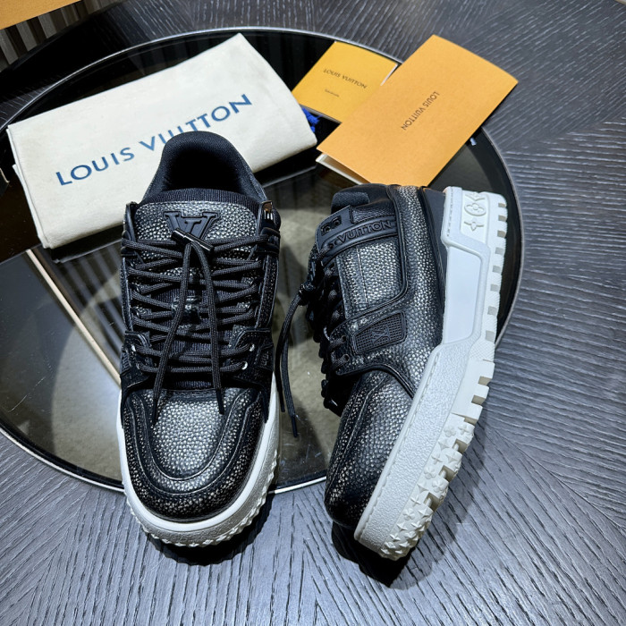 LV snekaers L0000693