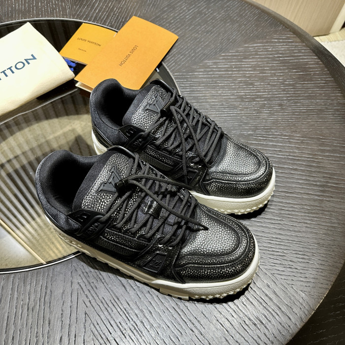 LV snekaers L0000693