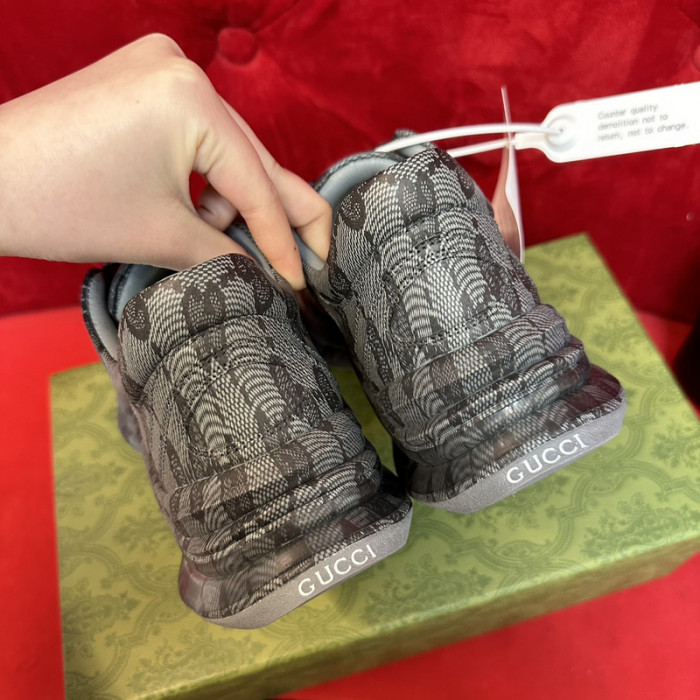 G*u*i* sneaker gc171